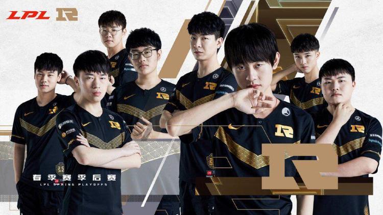 体育发展中 体育发展中